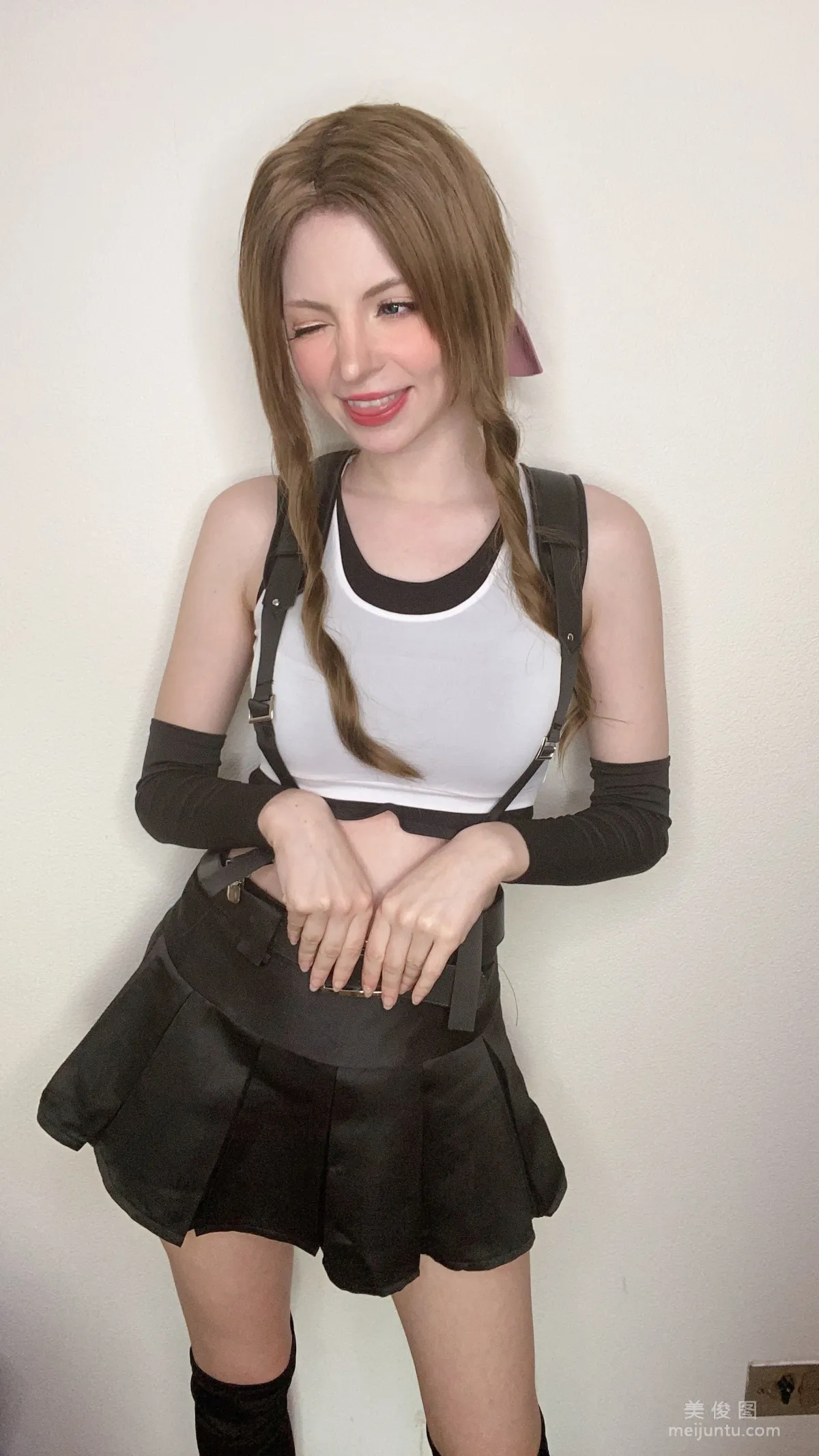 [Web Idols Coser] Peach milky, Aerith Tifa Swap photo 37