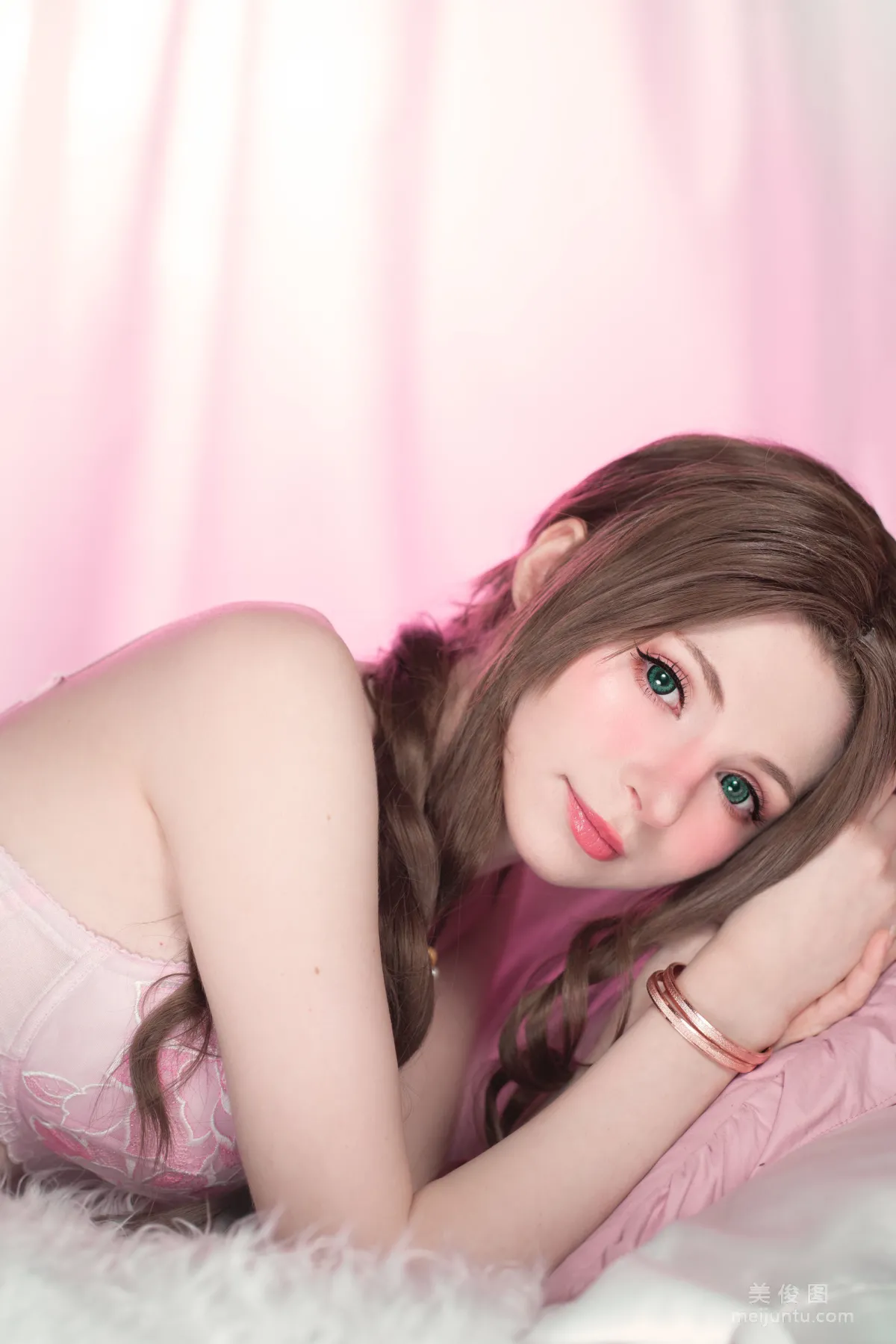 [網紅COSER] Peach milky - Aerith Lingerie 15