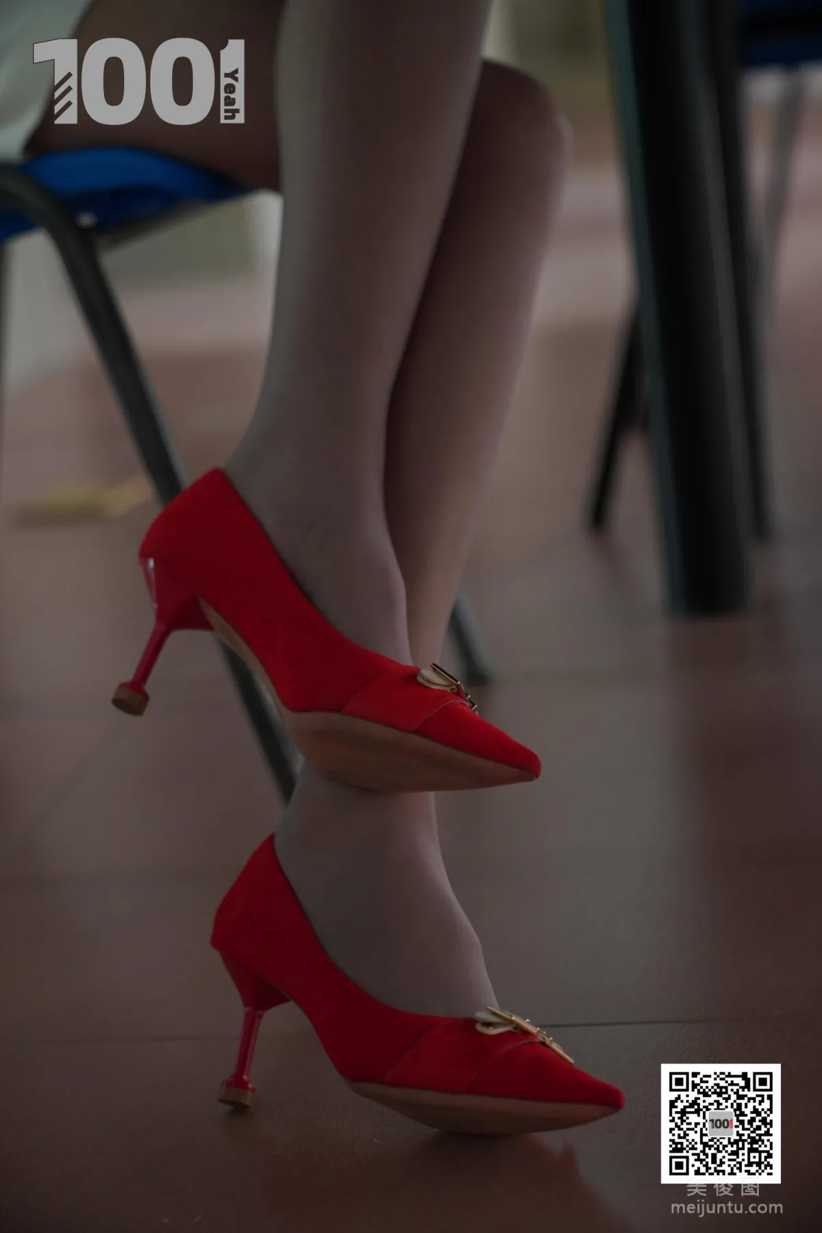 [One Thousand and One Nights IESS] Model Cao Mei The New Intern Teacher 2 Beautiful Legs and Feet Photo Set photo 62