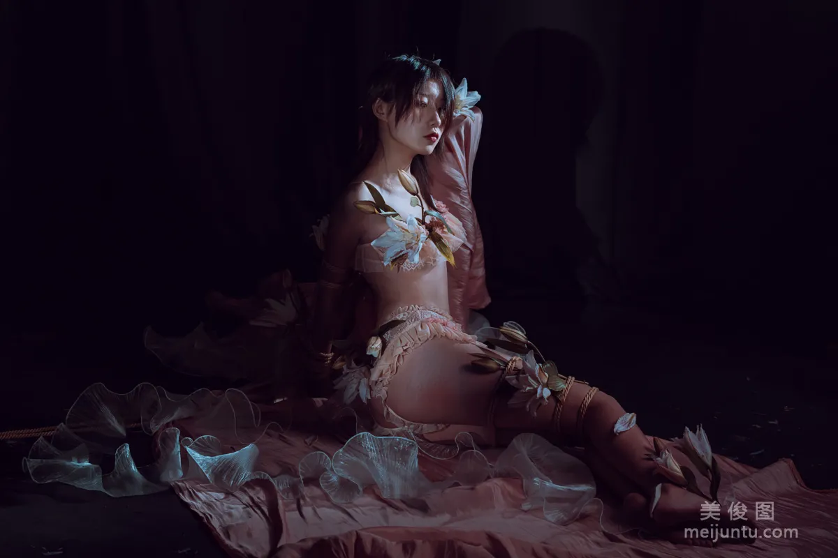 Yun Xixi: Web Idols photo 26
