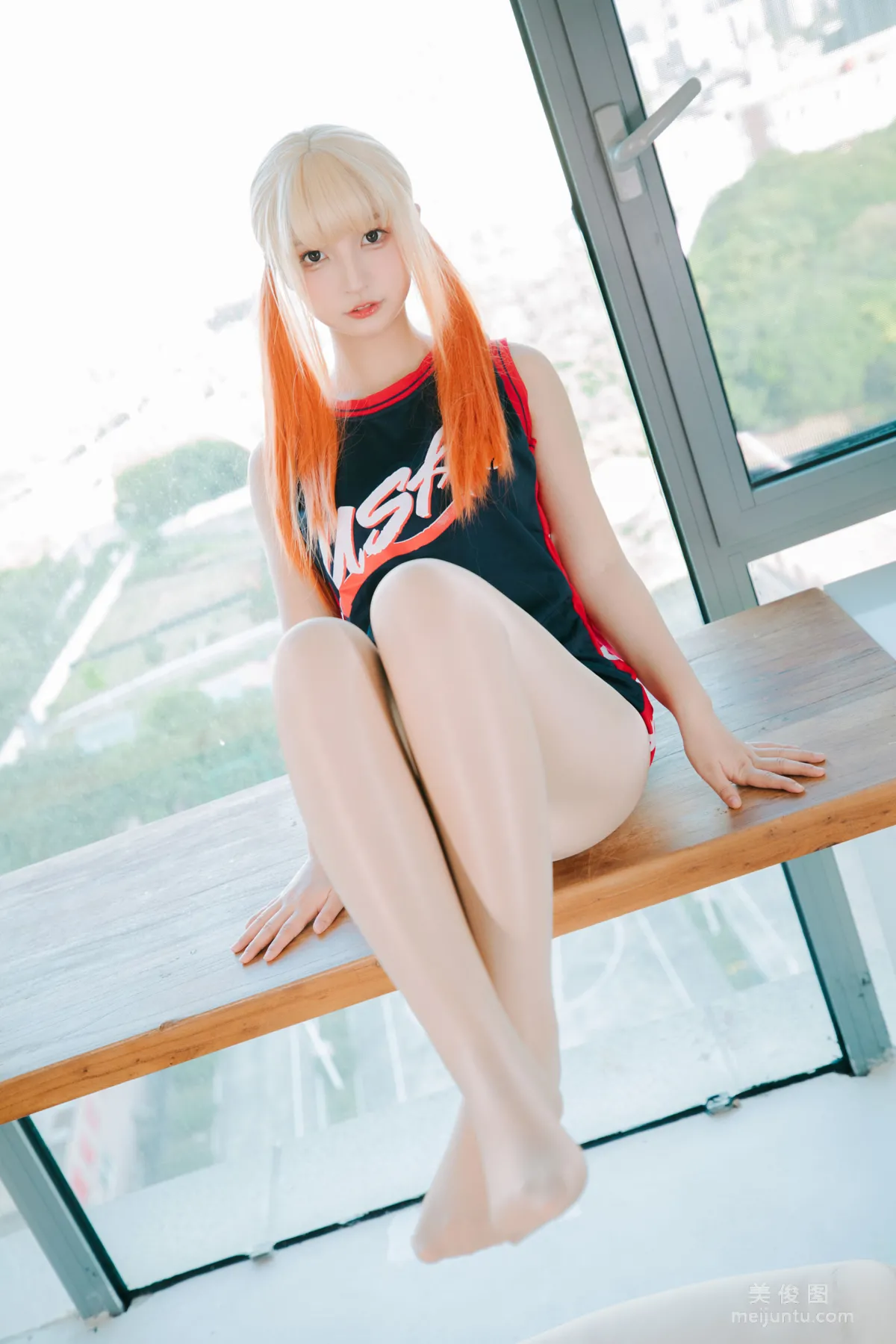 [网红COSER] 萝莉神楽板真冬 之 拉拉队少女20