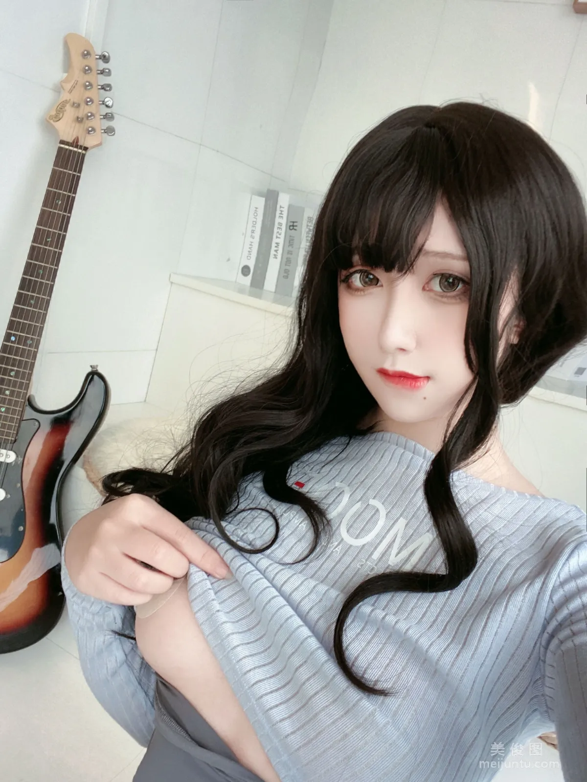 Jiuqu Jean: Web Idols photo 4