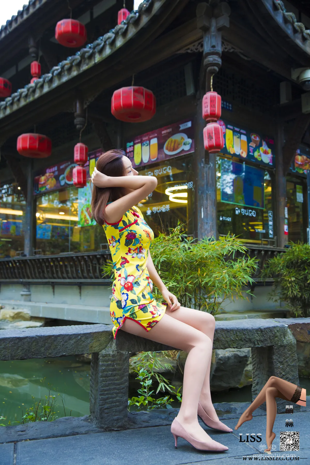 [丽丝映像GIRLISS]  梁冰 《黄色的旗袍丝》 写真集9