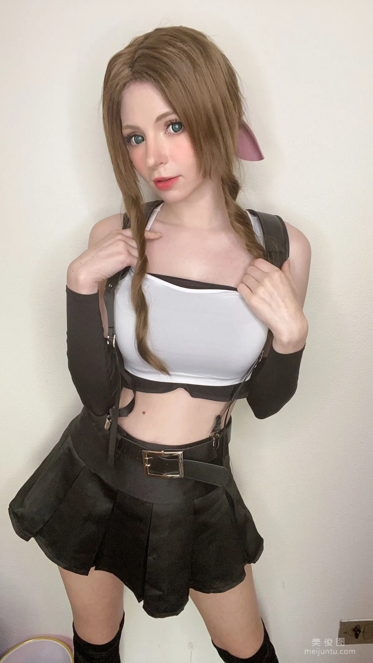 [Web Idols Coser] Peach milky, Aerith Tifa Swap photo 32