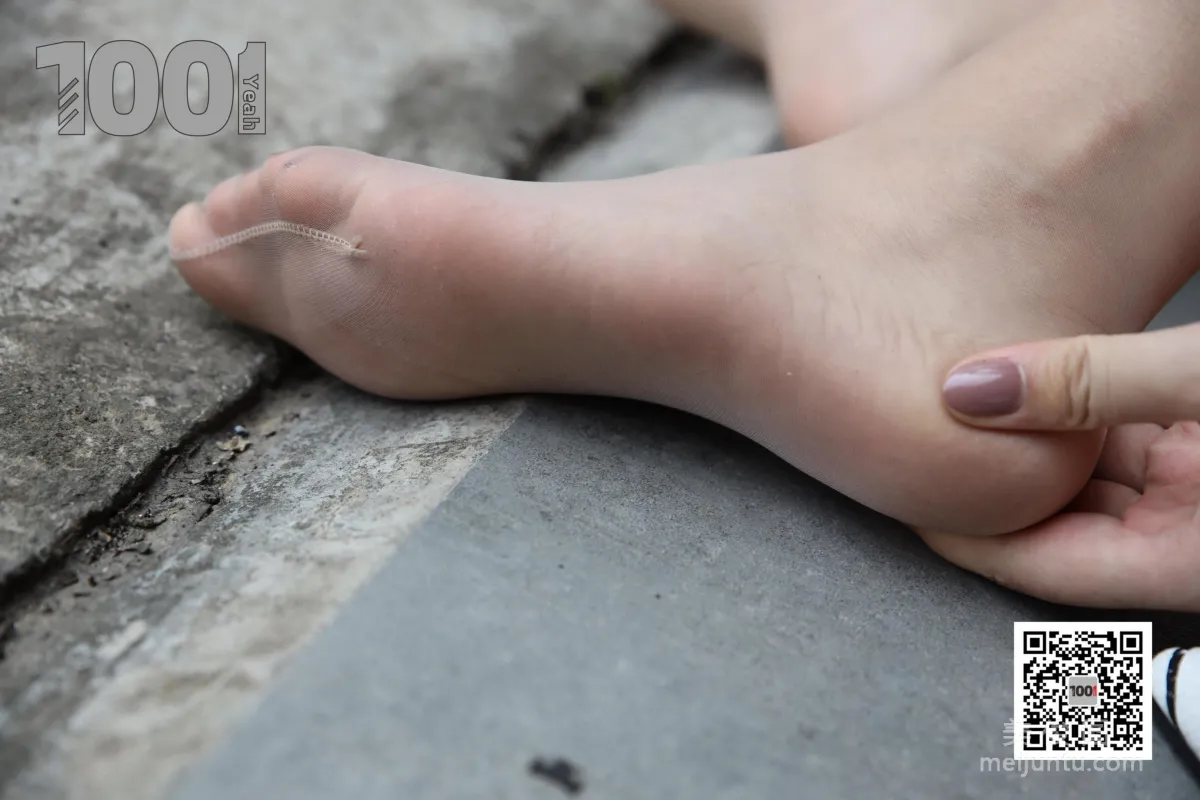 [One Thousand and One Nights IESS] Model Xi Gua, Strolling the Antique City 3 Beautiful Legs and Silk Feet Photo Set photo 44