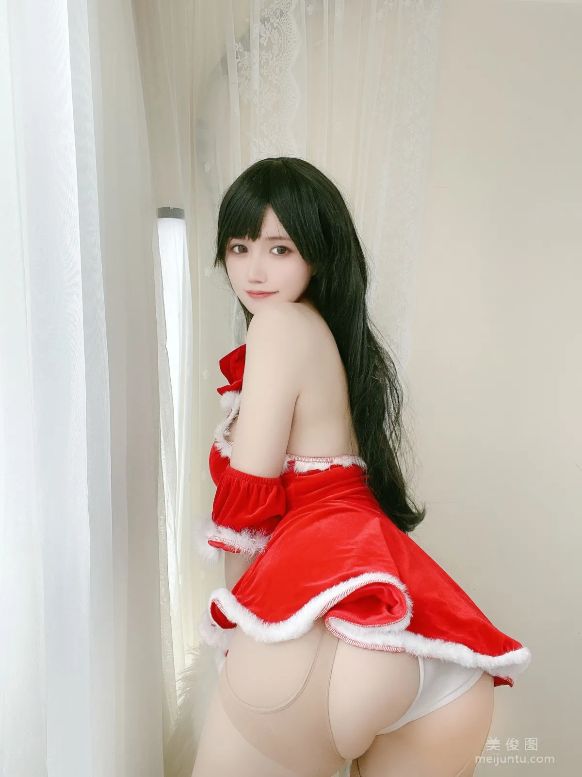 [Web Idols] Anime Blogger Xiaocang Qiandai w - Red Christmas Gift Dress photo 15