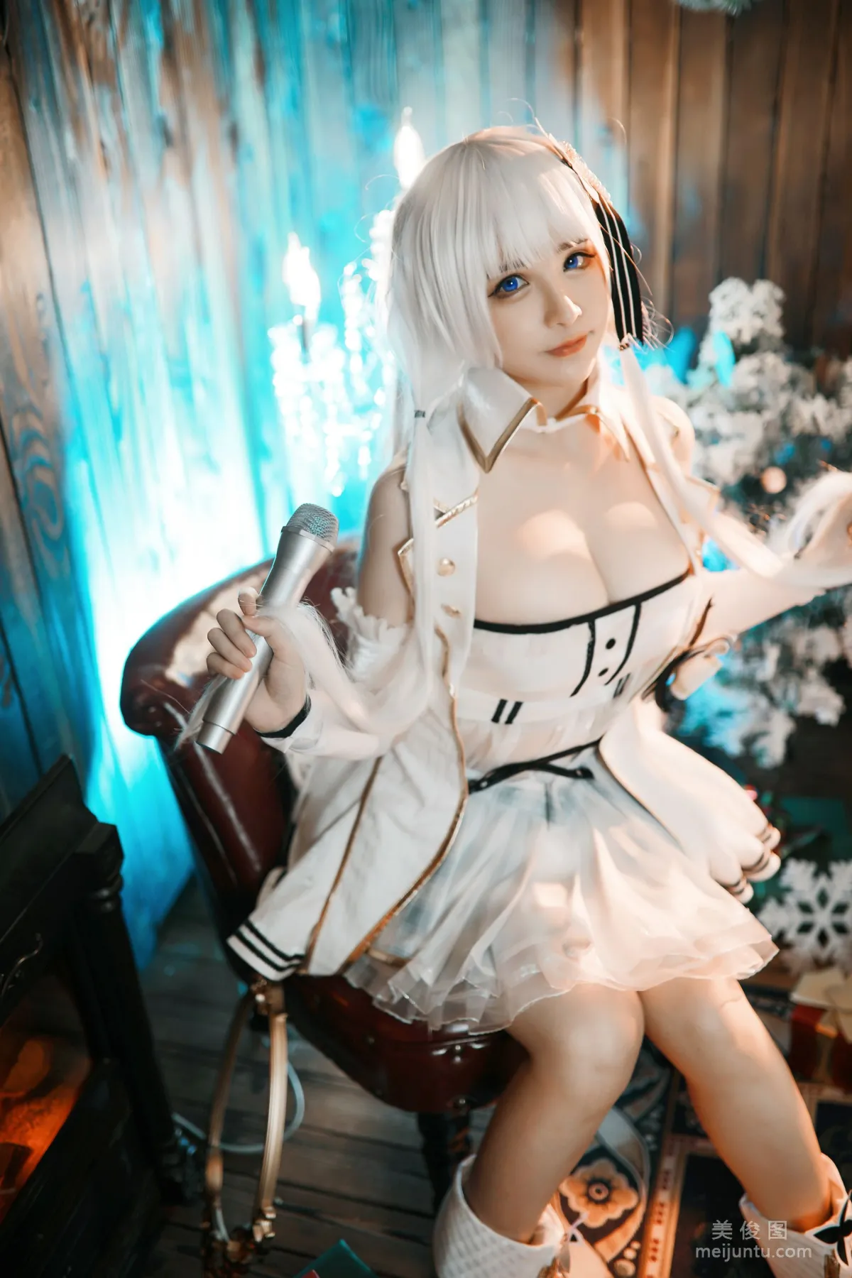 Qian Yu: Web Idols photo 1