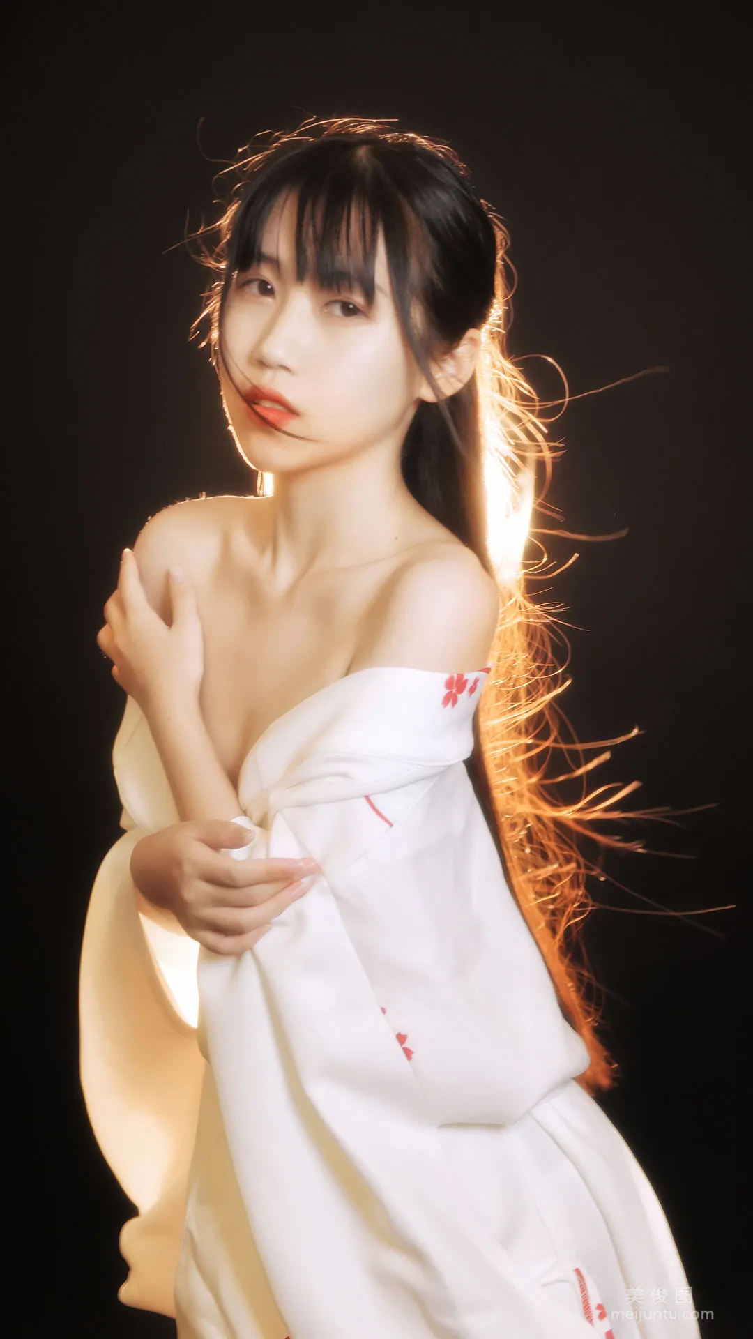[网红COSER] 微博人气Coser不呆猫 - 和服24