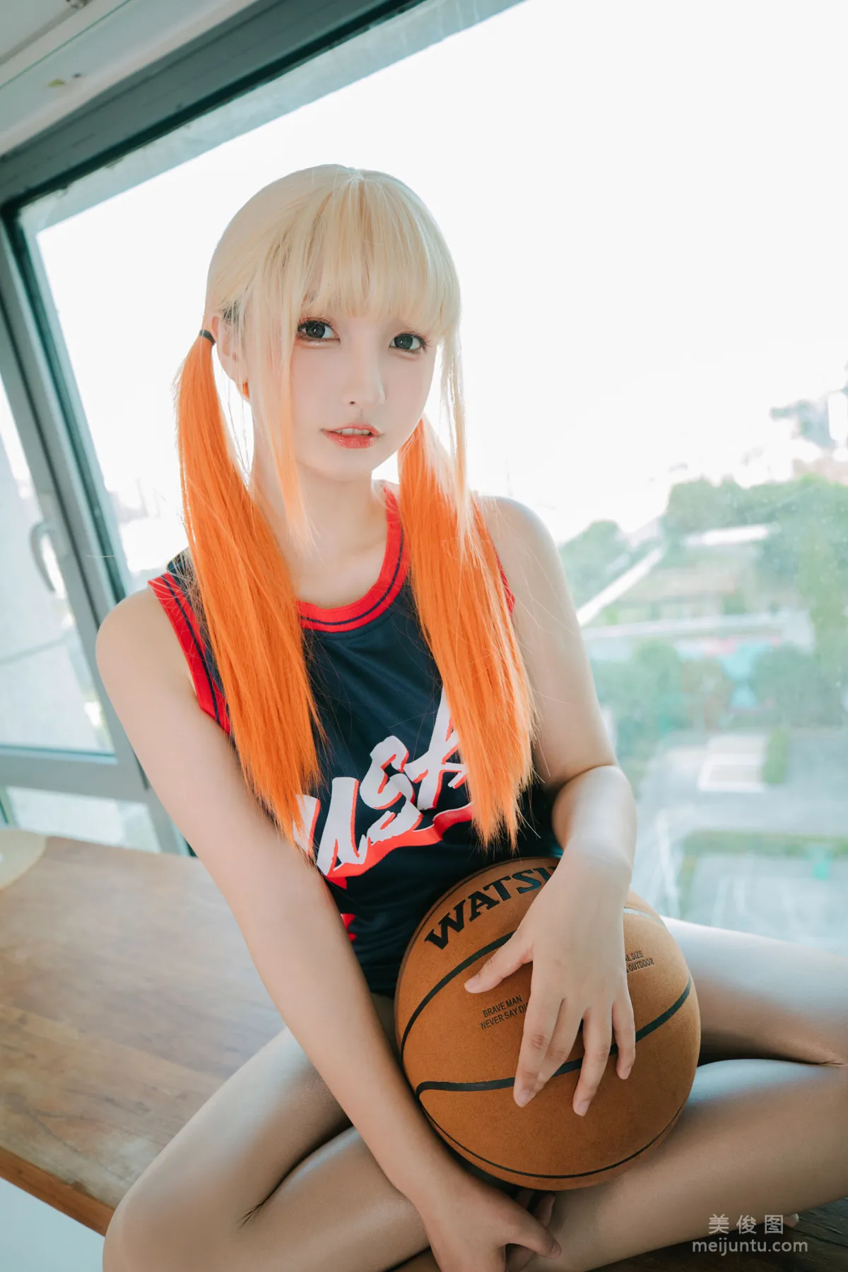 [网红COSER] 萝莉神楽板真冬 之 拉拉队少女32