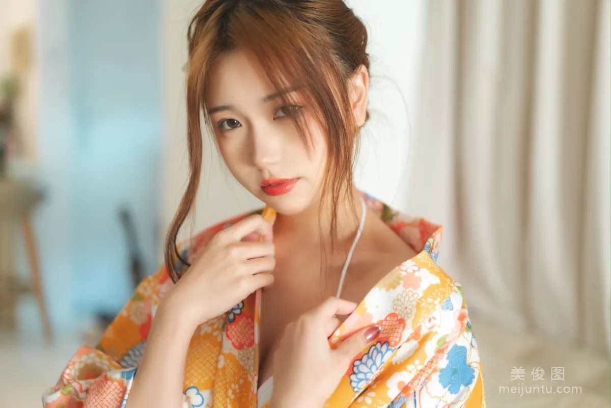 Yibei Yibei: Web Idols photo 7