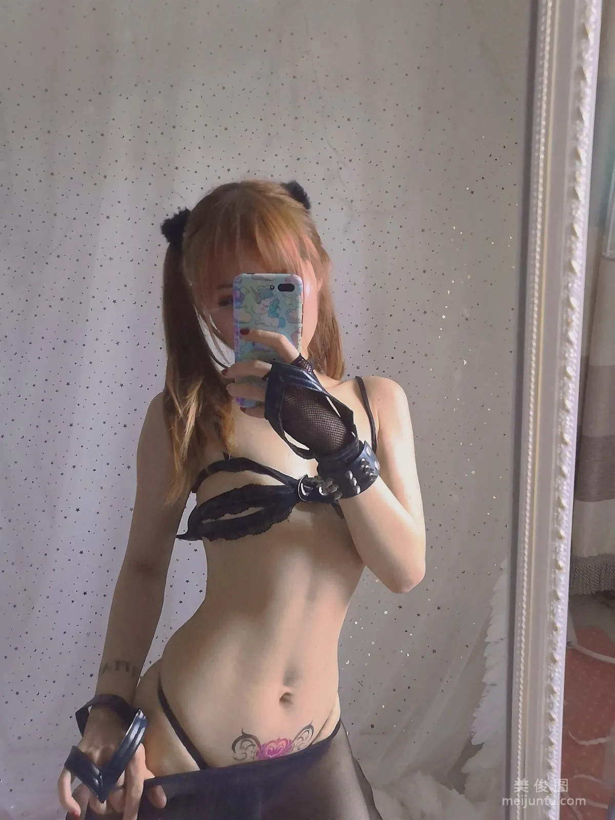 [Internet Celebrity COSER] Taihe Jinda Baba - Five-Toe Socks Little Devil photo 23