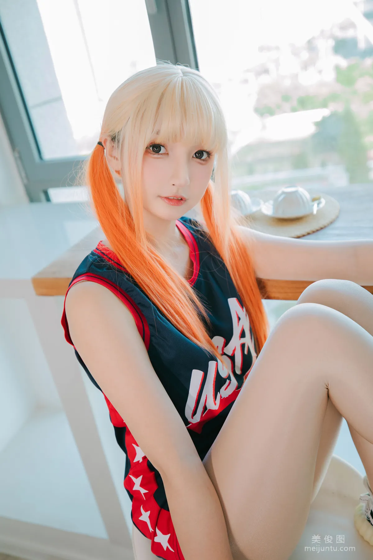 [网红COSER] 萝莉神楽板真冬 之 拉拉队少女132