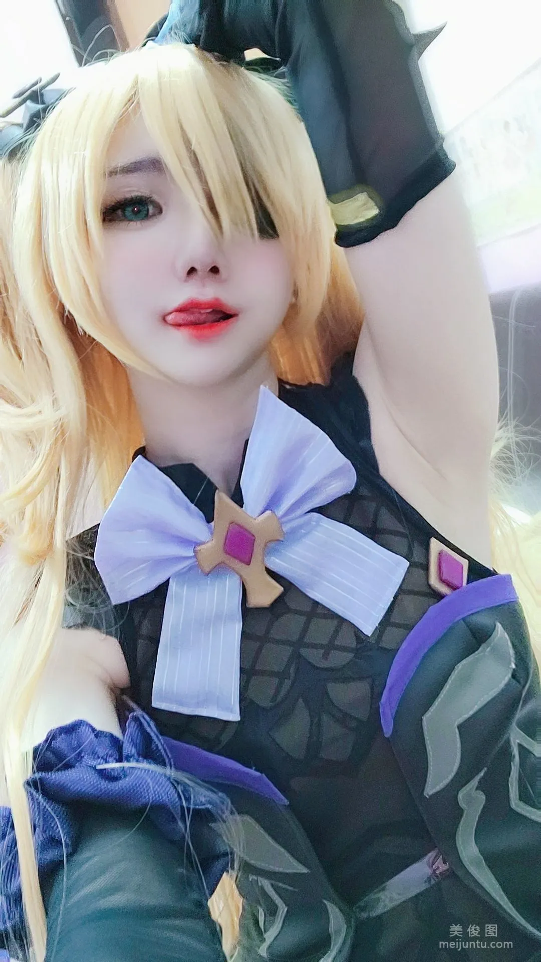 [網紅COSER] Sally Dorasnow - Fischl Selfie 2