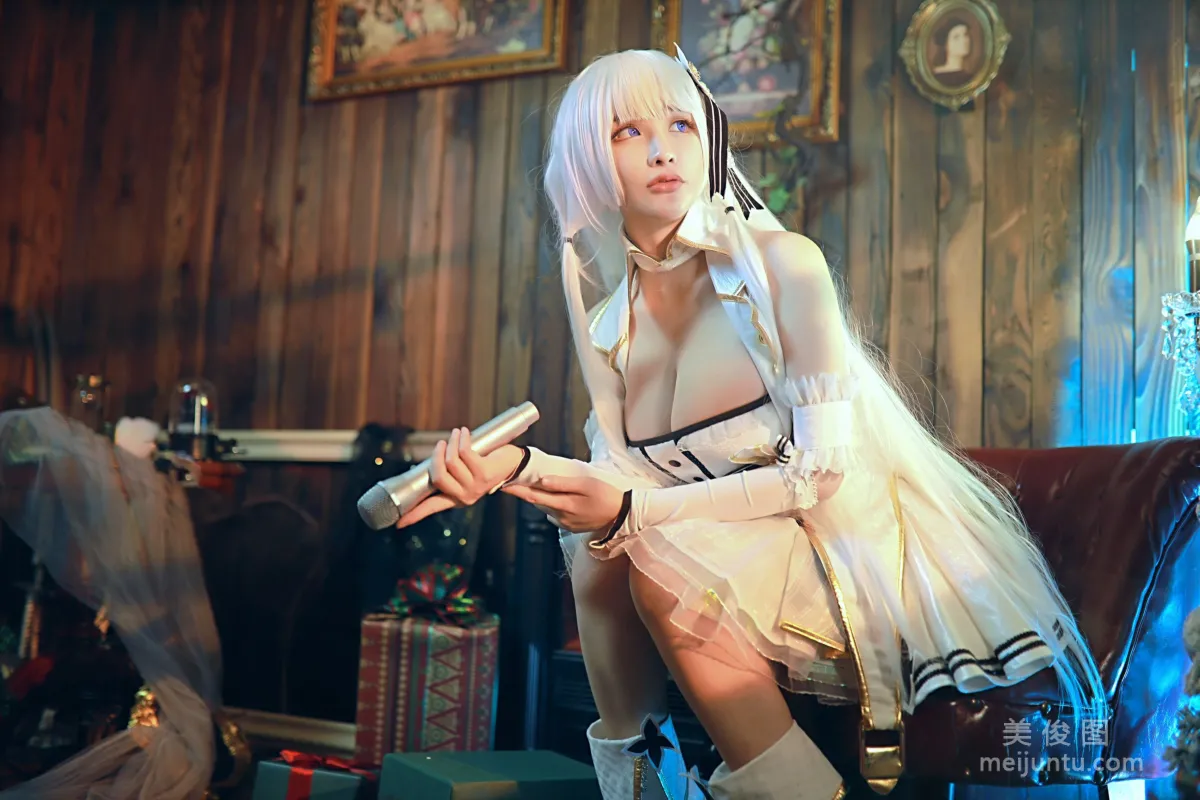 Qian Yu: Web Idols photo 2