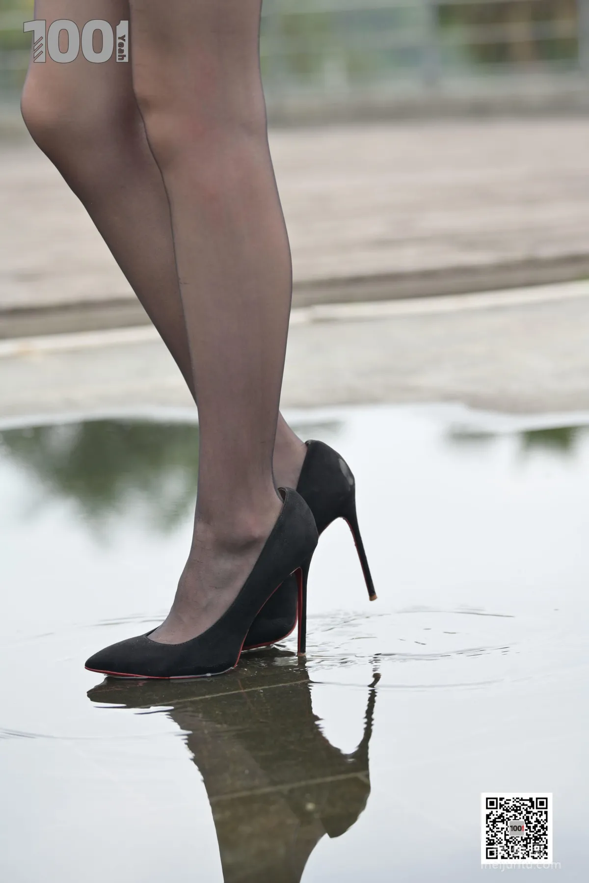 [One Thousand and One Nights] Model Tui Tui, Online Love Meeting 3, Beautiful Legs and Silk Stockings Photo Set photo 73