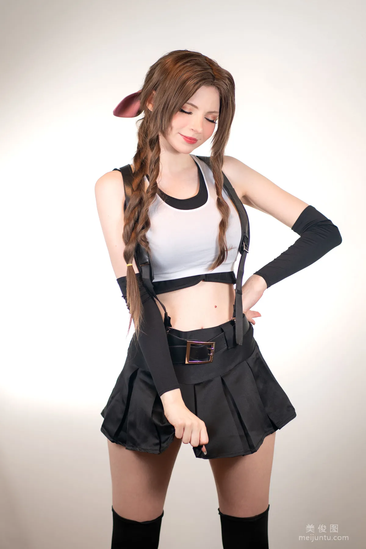 [Web Idols Coser] Peach milky, Aerith Tifa Swap photo 12