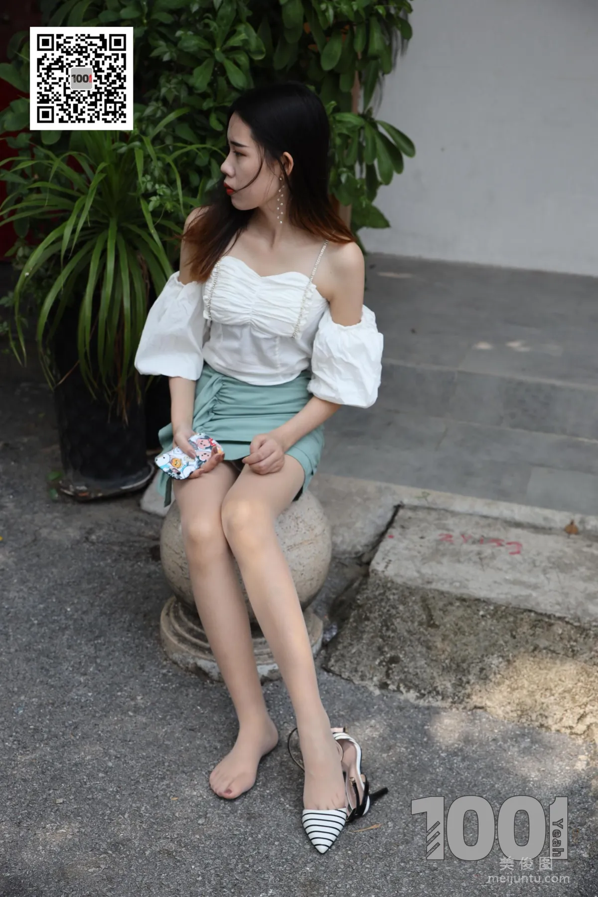 [One Thousand and One Nights IESS] Model Xi Gua, Strolling the Antique City 3 Beautiful Legs and Silk Feet Photo Set photo 14