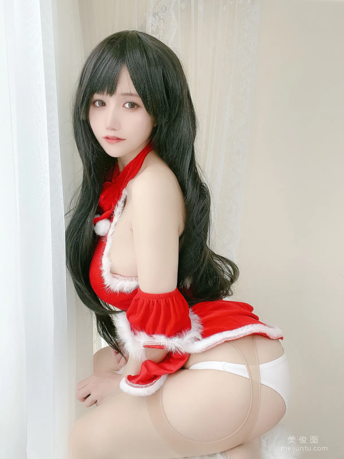 [Web Idols] Anime Blogger Xiaocang Qiandai w - Red Christmas Gift Dress photo 7