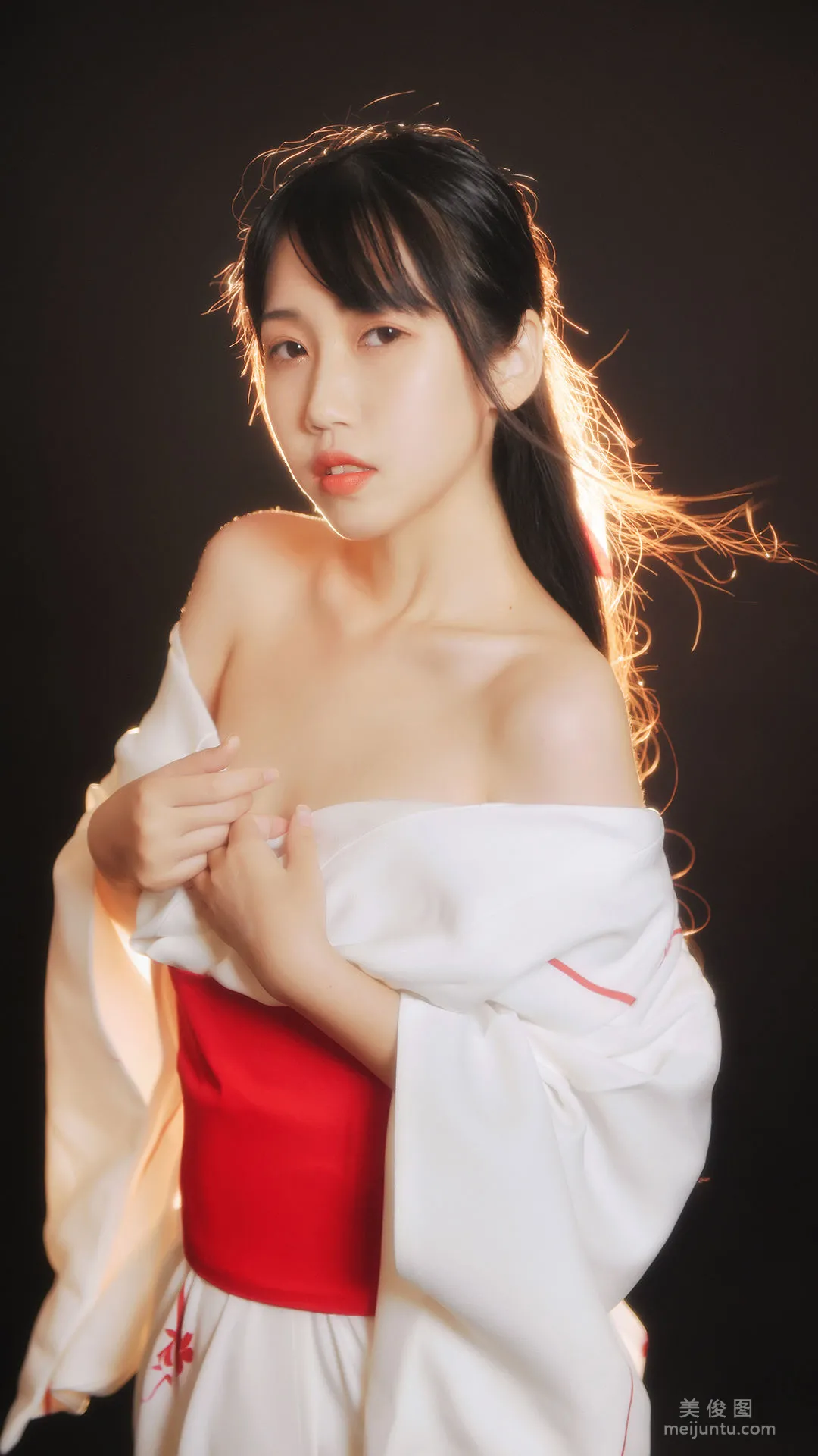 [网红COSER] 微博人气Coser不呆猫 - 和服8