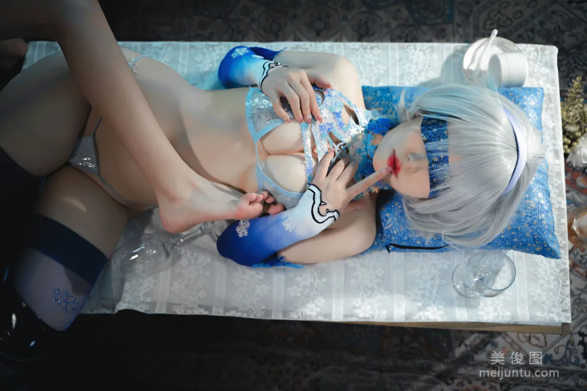 Yibei Yibei: Web Idols photo 19