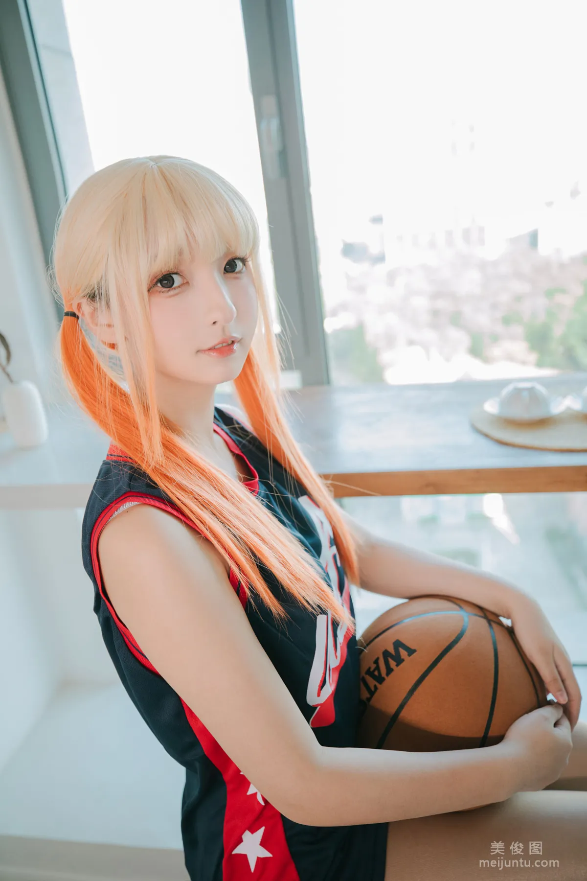 [网红COSER] 萝莉神楽板真冬 之 拉拉队少女126