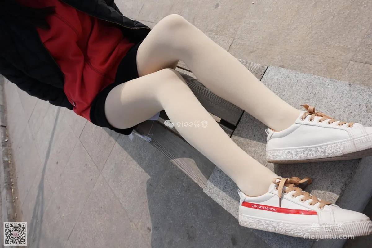 [丝意SIEE] No.062 琦琦 《肉丝白鞋最配》 写真集28