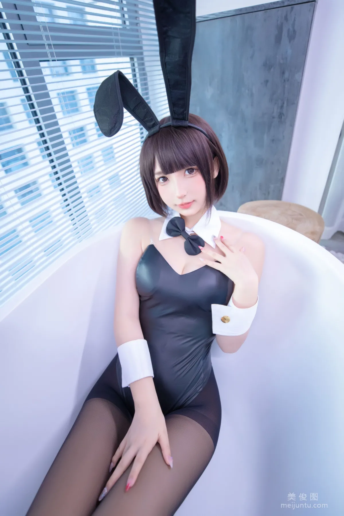 [網紅COSER] 蘿莉神楽闆真冬之バニーバブル 24