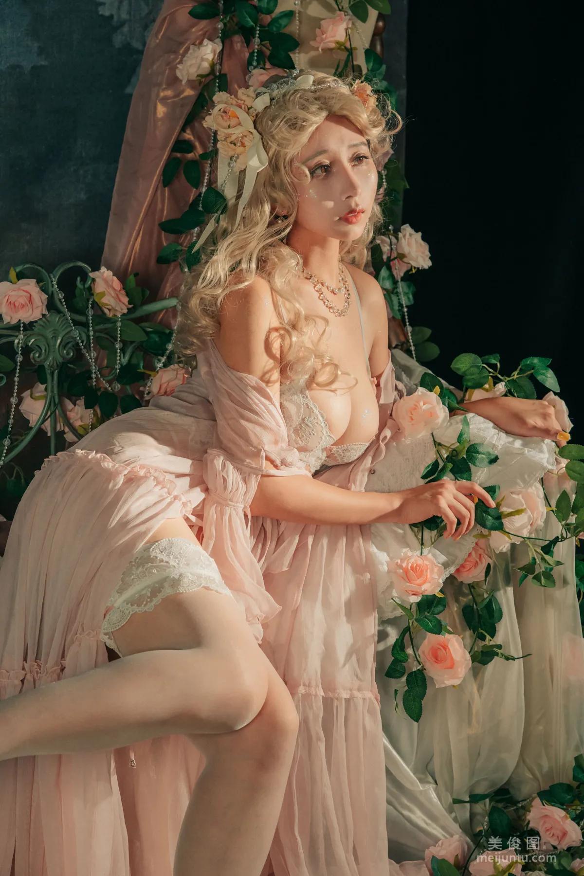 [Web Idol COSER] Yun Xixi - Oil Painting Girl photo 20