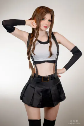 [網紅COSER] Peach milky - Aerith Tifa Swap