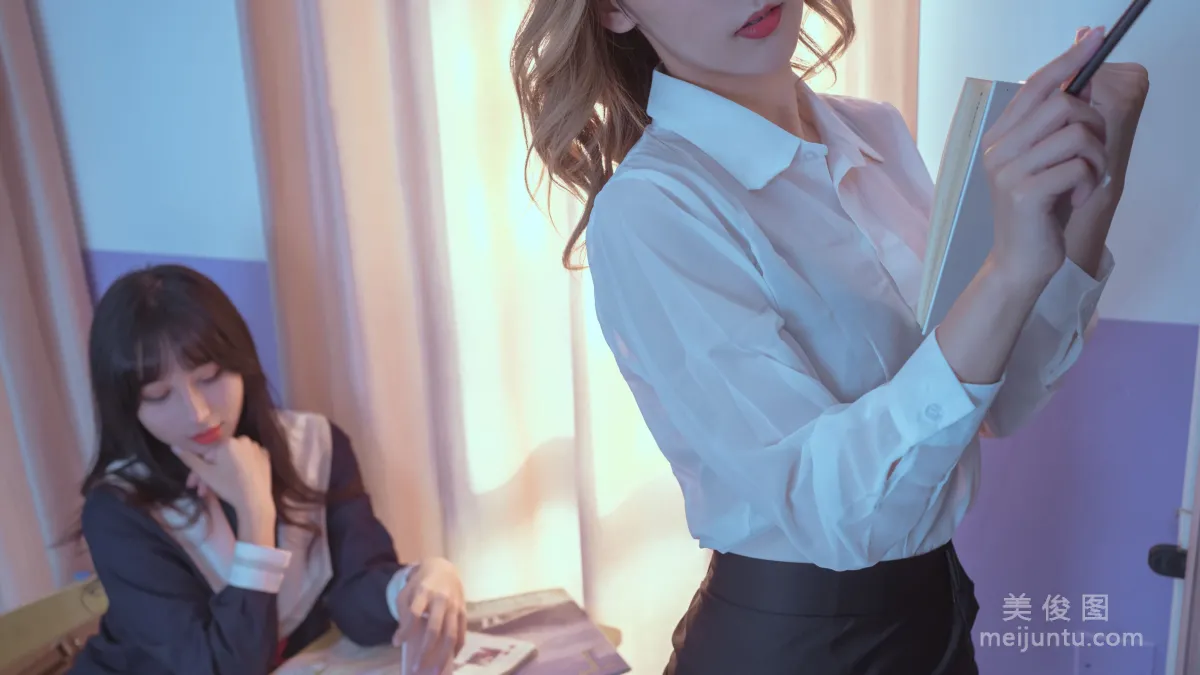 [Web Idols] Yun Xixi - Classroom Rope Art photo 4