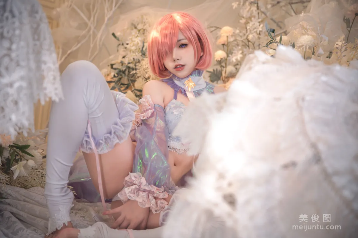 Yibei Yibei: Web Idols photo 8