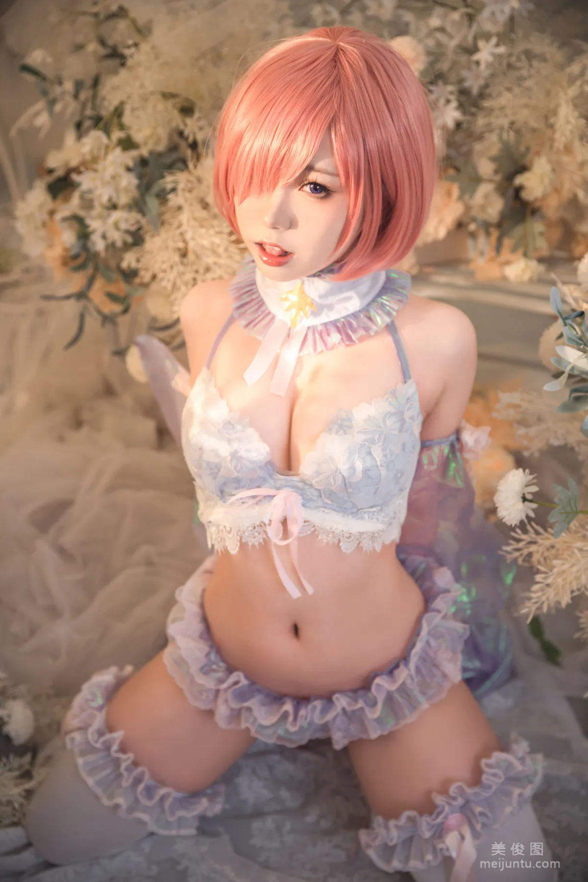 Yibei Yibei: Web Idols photo 7