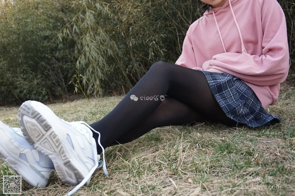 [丝意SIEE] No.061 楠楠 《中厚黑丝》 写真集6