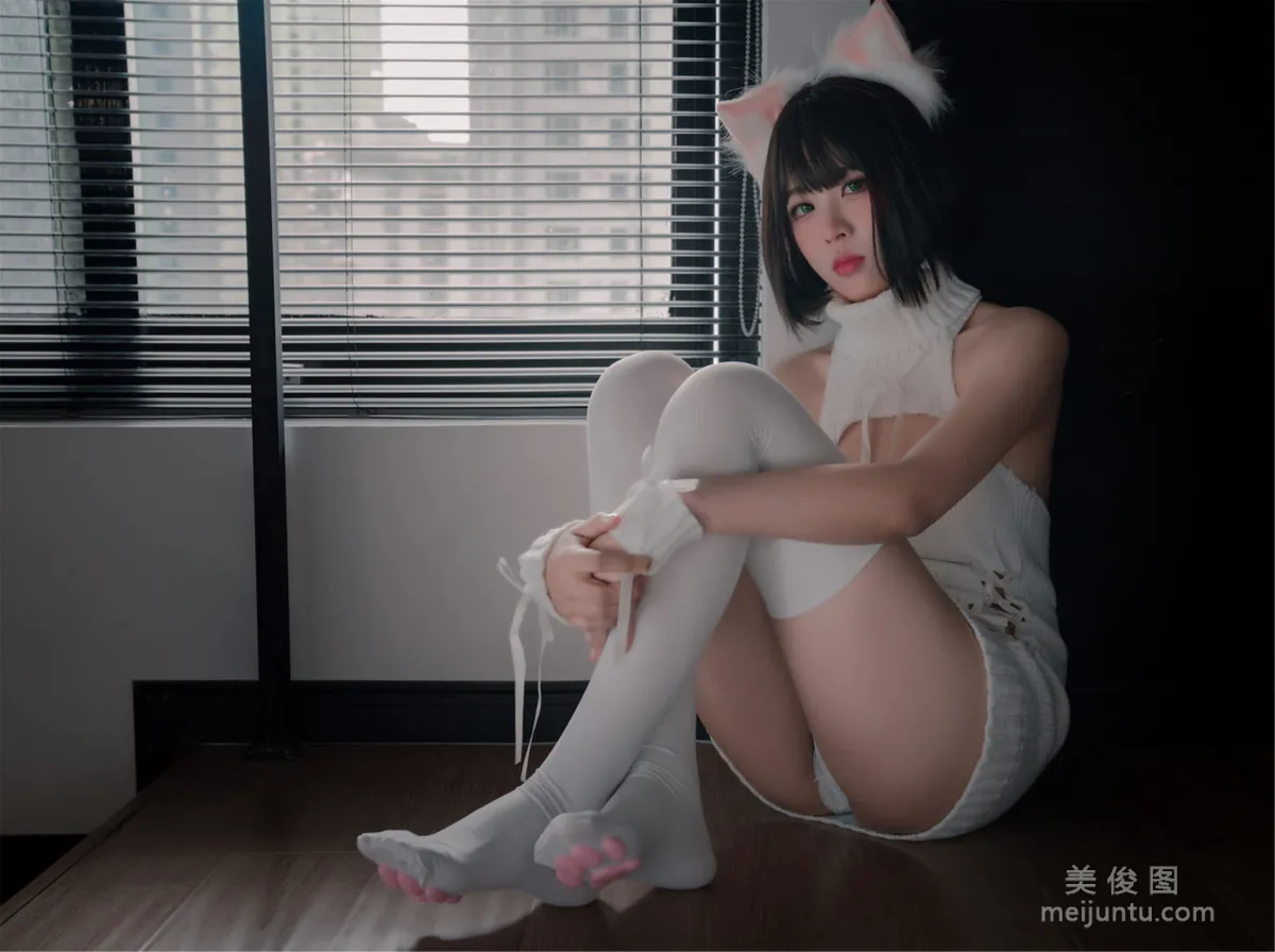 [Web Idols] Xuanxiao Xuejie - Cat Paw Socks photo 8