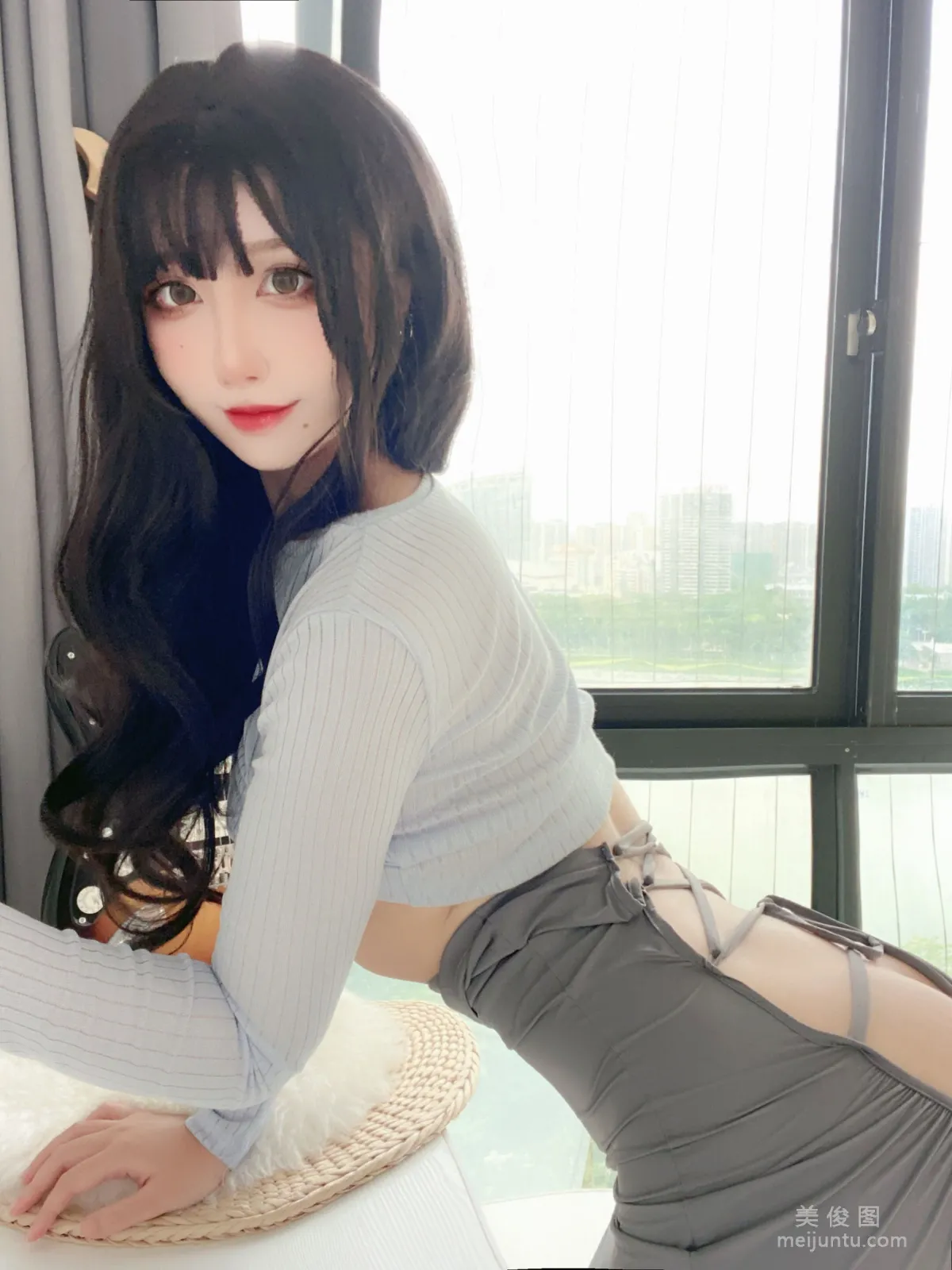Jiuqu Jean: Web Idols photo 2