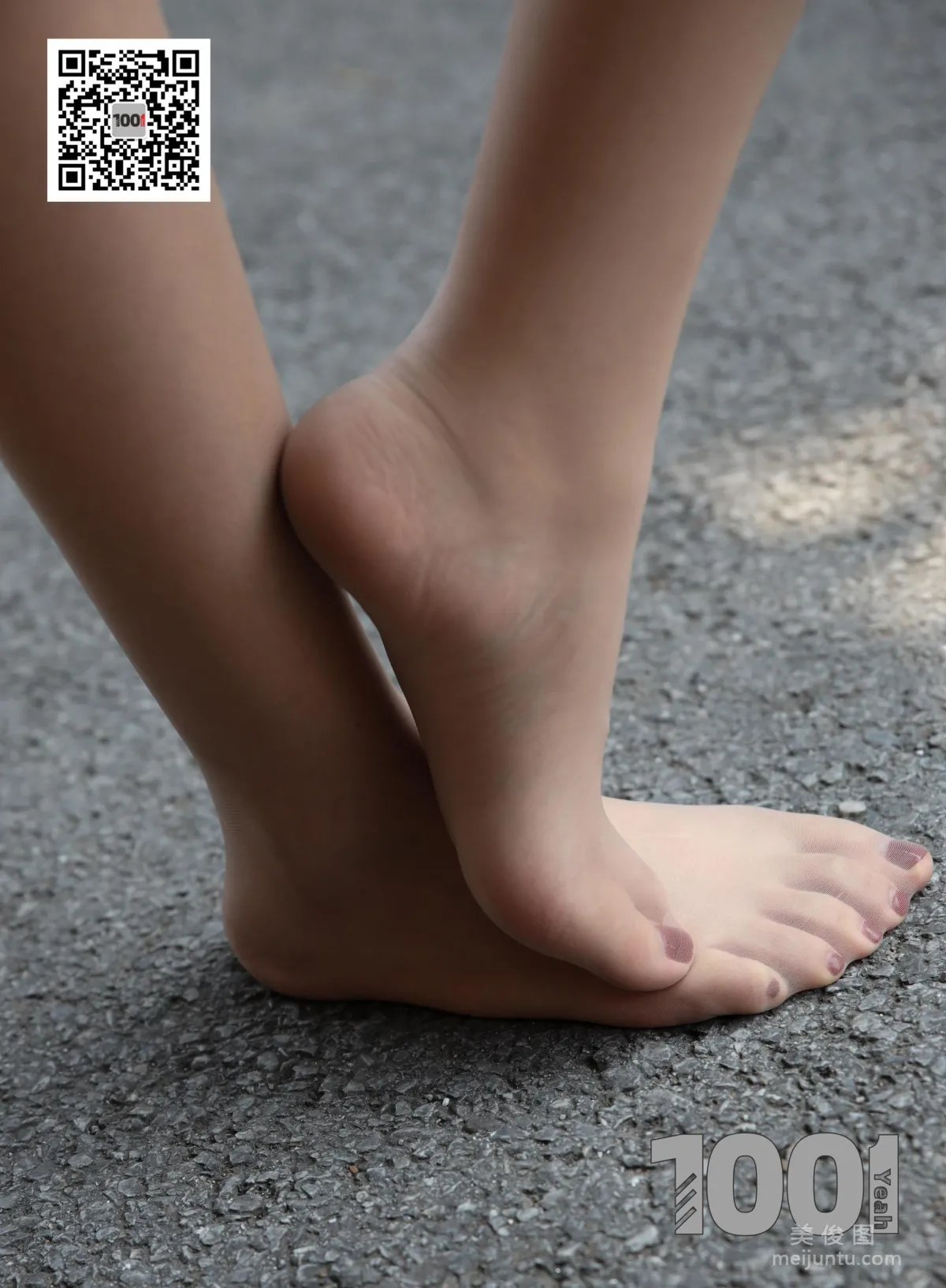 [One Thousand and One Nights IESS] Model Xi Gua, Strolling the Antique City 3 Beautiful Legs and Silk Feet Photo Set photo 76