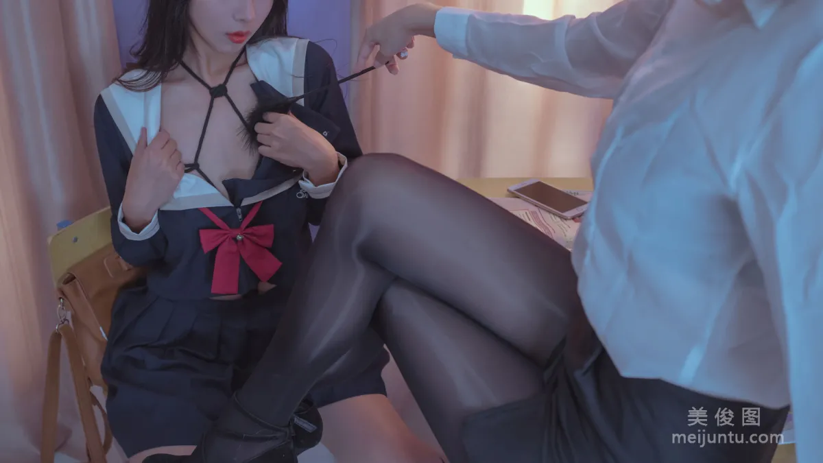 [Web Idols] Yun Xixi - Classroom Rope Art photo 19