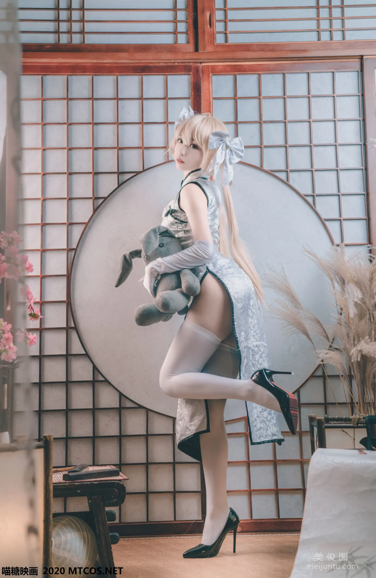 [Miaotang Yinghua] HML.009 Silver Silk Qipao Photo Set photo 6