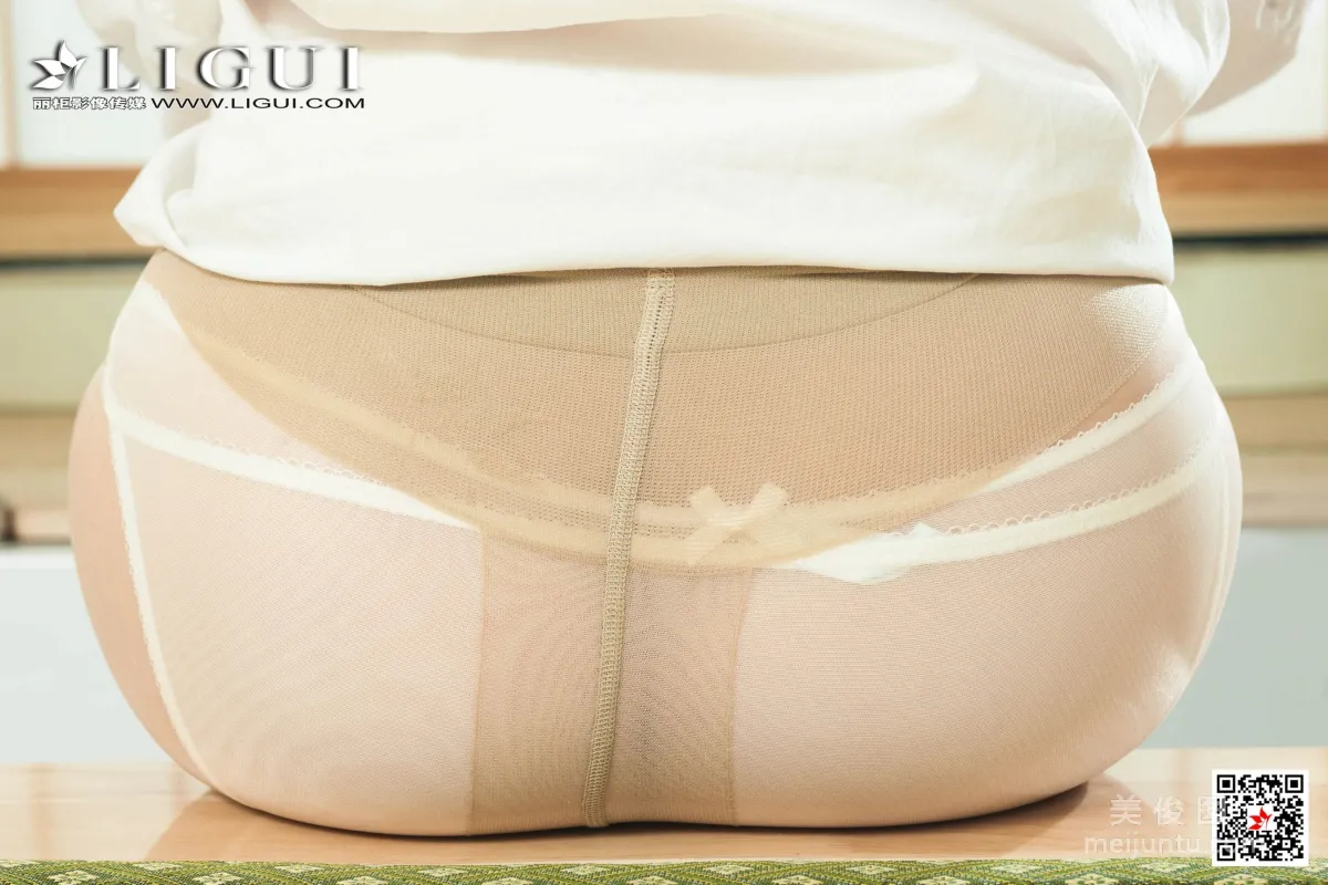Model Ting Ting White Shirt Wet Body + Milk Silk Stockings [Ligui] Photo Set photo 65