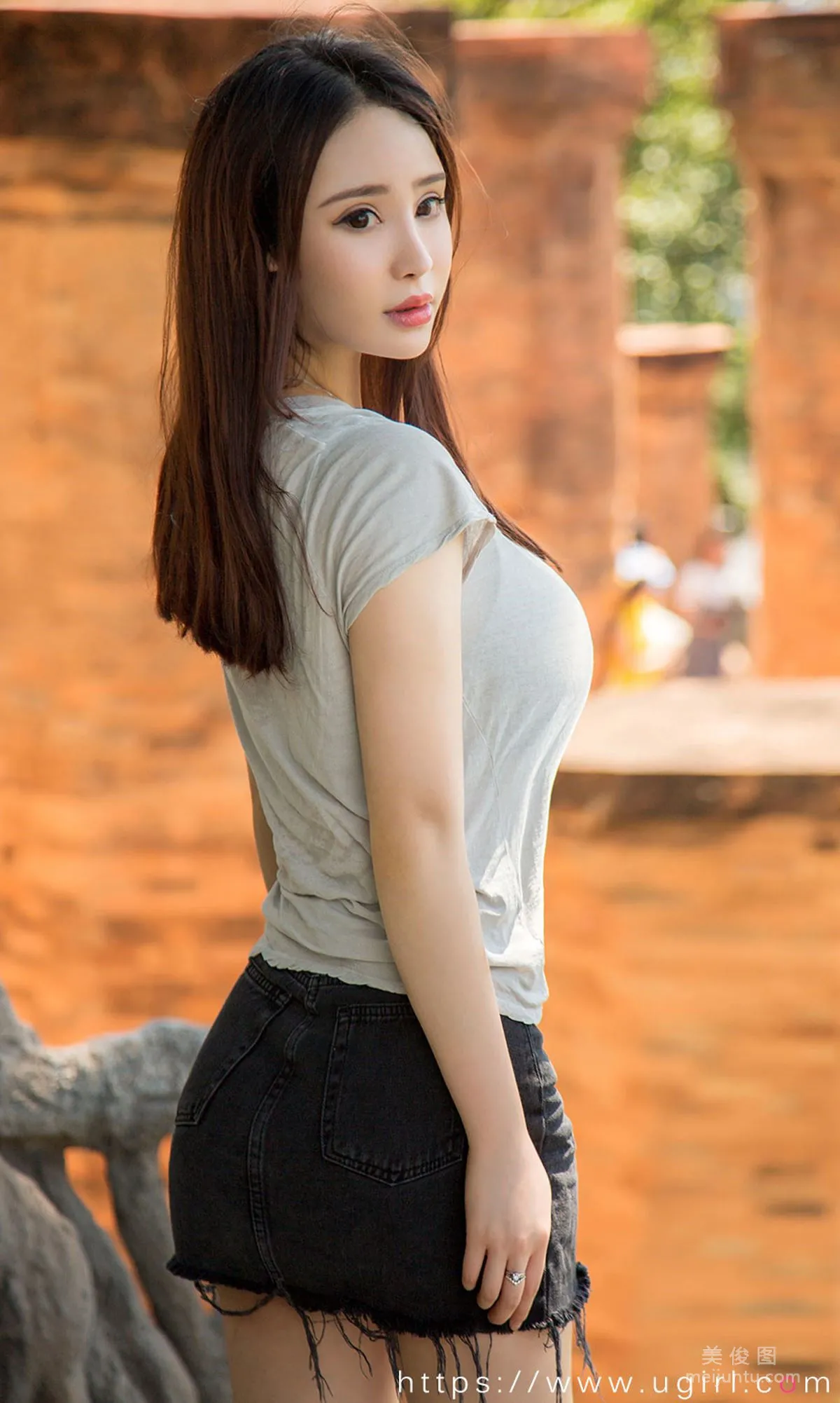 Vichy: Ugirls App No. 1805 photo 25