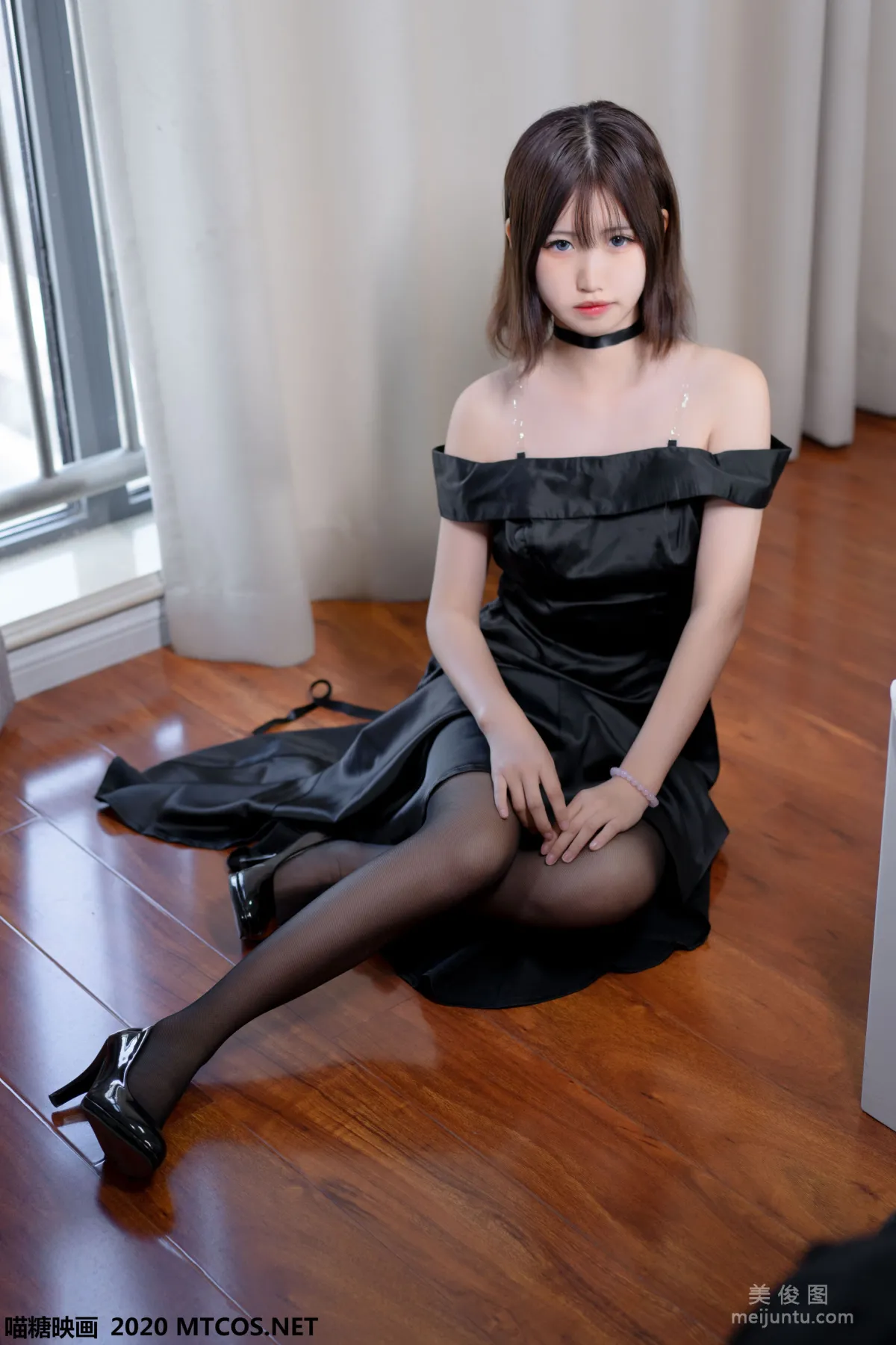 [喵糖映画] VOL.137 《黑色礼服》 写真集17