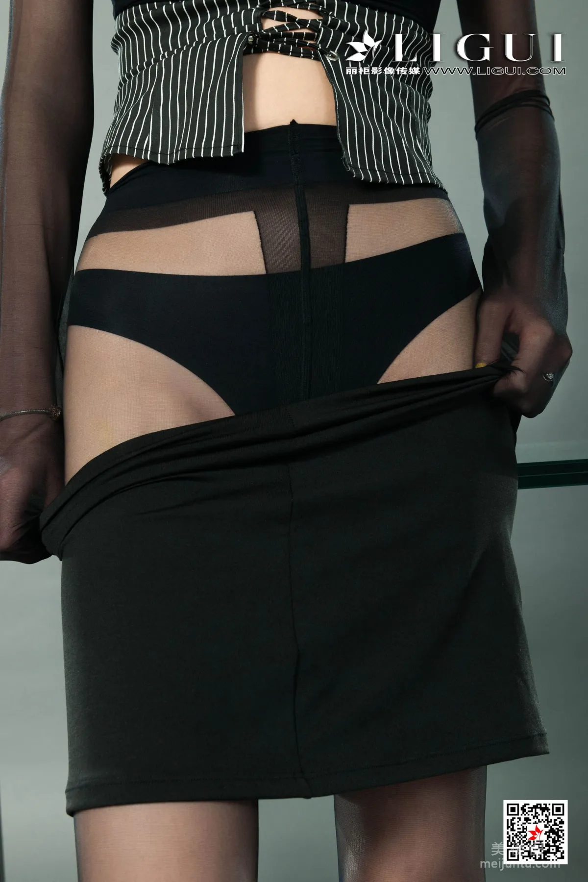 Model 甜甜《黑丝袜人体》 [丽柜Ligui] 写真集48