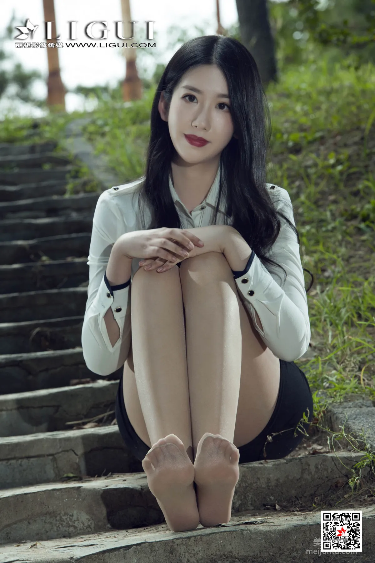 Model 费洛《极品丝袜美腿》 [丽柜Ligui] 写真集2