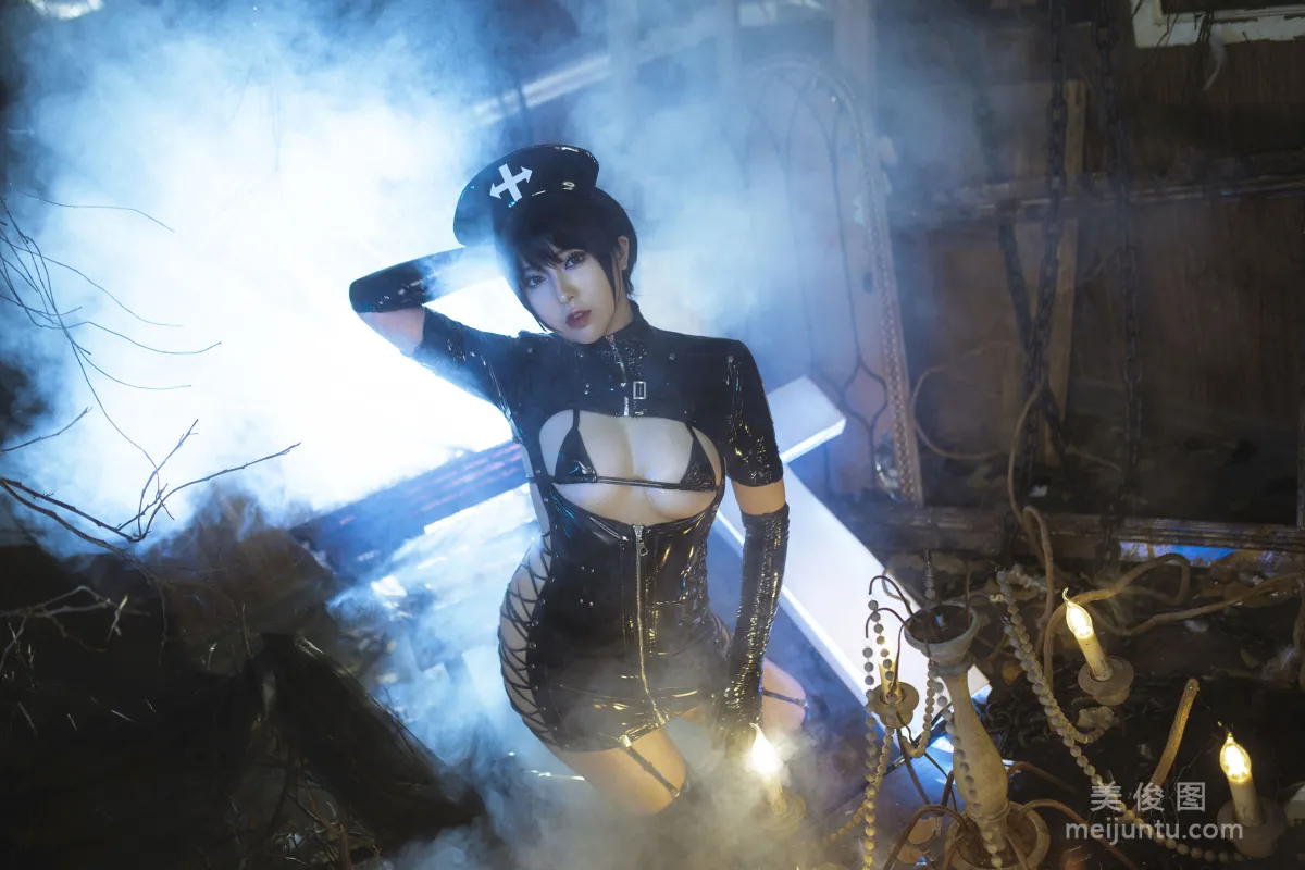 [COS福利] 小容仔咕咕咕 - 黑暗護士 44