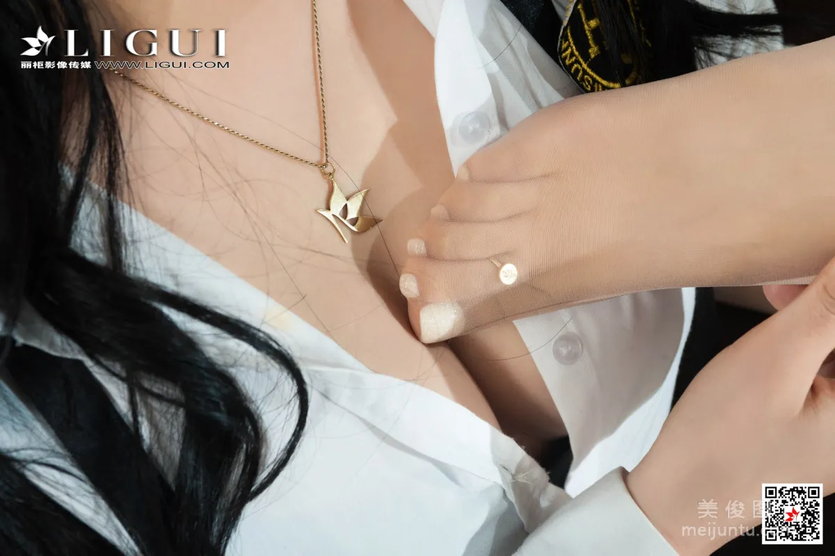Model 然然&amp;文芮《雙生學妹絲足誘惑》 [麗櫃Ligui] 寫真集 11