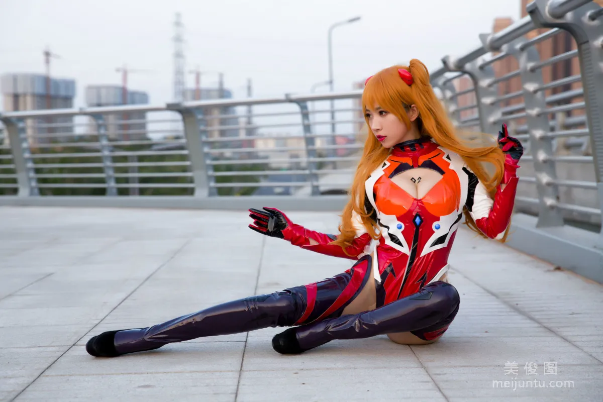 [Cosplay] Douyu Streamer Little Witch Luna, Azur Lane Glossy Version photo 32