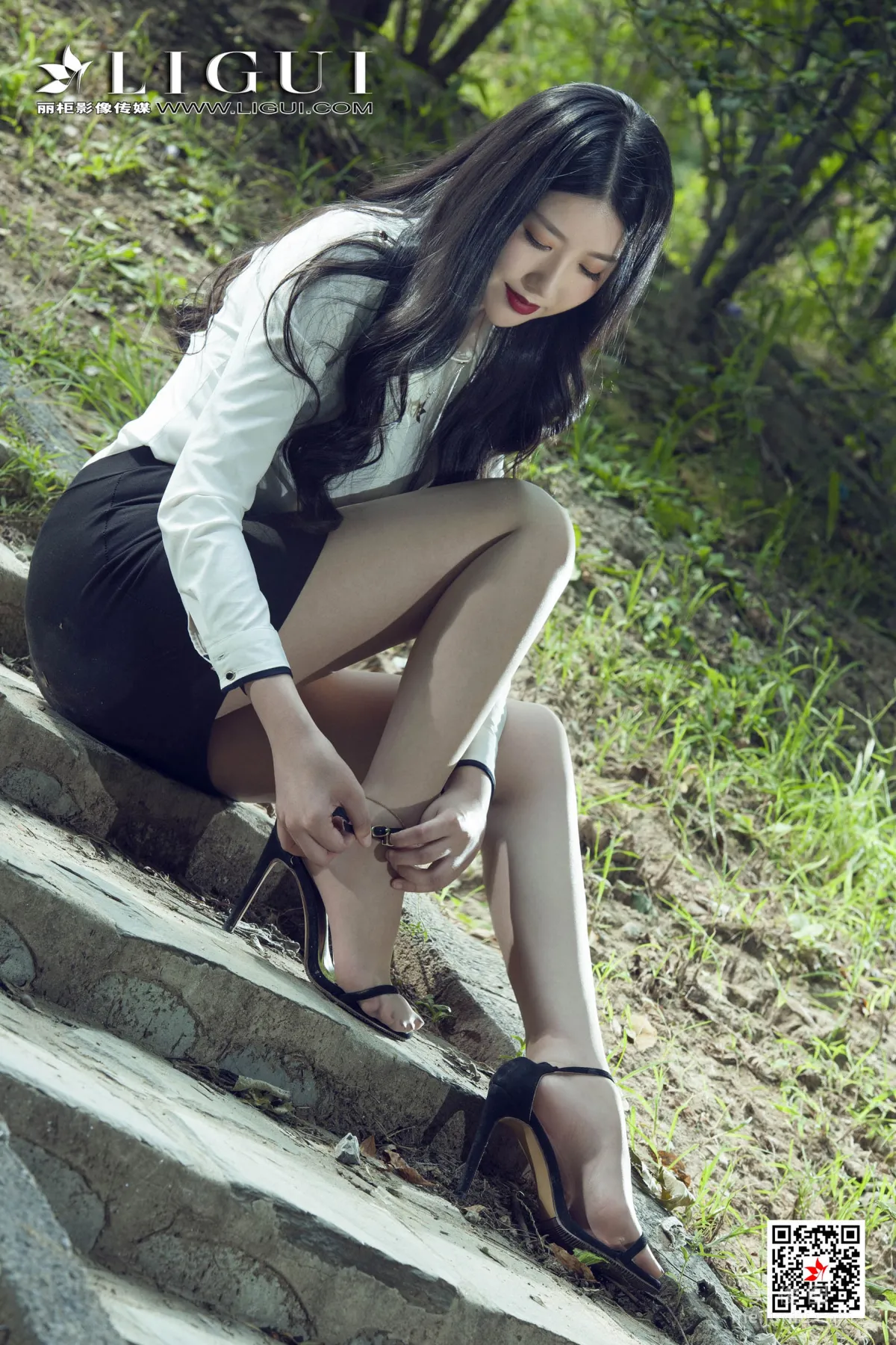 Model 费洛《极品丝袜美腿》 [丽柜Ligui] 写真集43