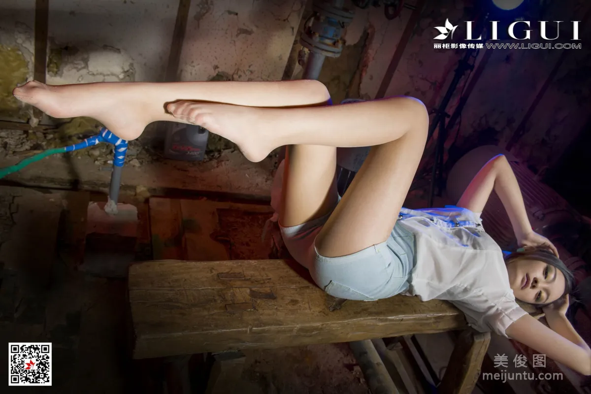 Model 小杨幂《肉丝热裤美腿》 [丽柜Ligui] 写真集76