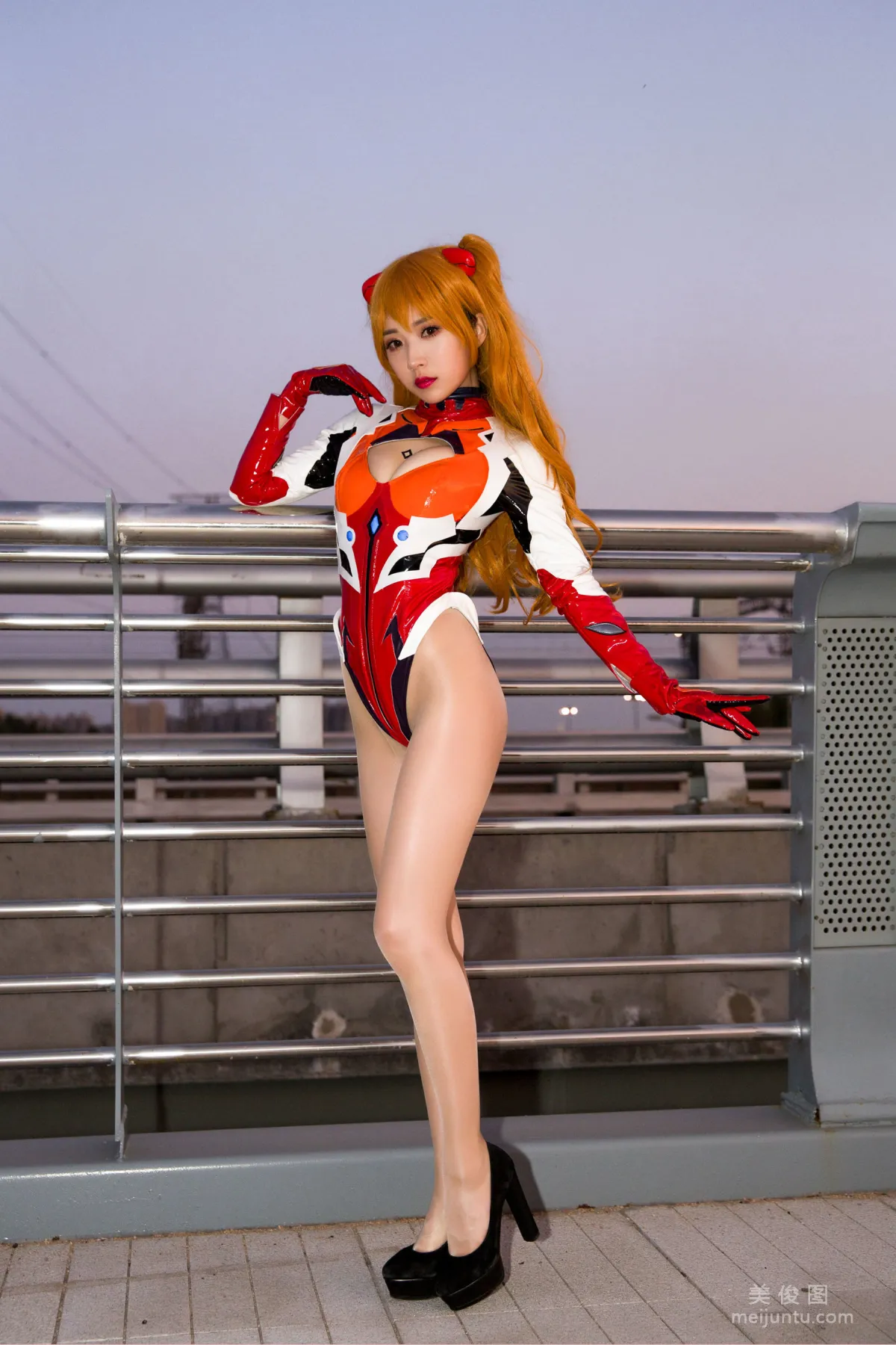 [Cosplay] Douyu Streamer Little Witch Luna, Azur Lane Glossy Version photo 10