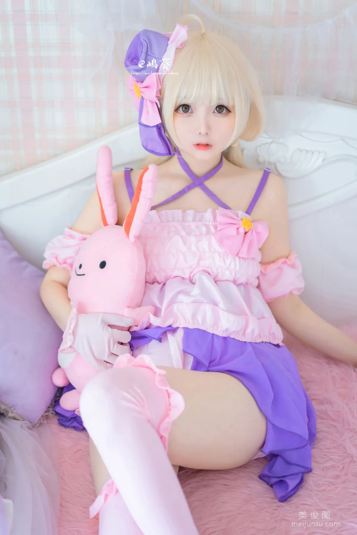 [Miaotang Yinghua] VOL.133, Little Swan Maid and Kizuna AI Photo Set photo 14